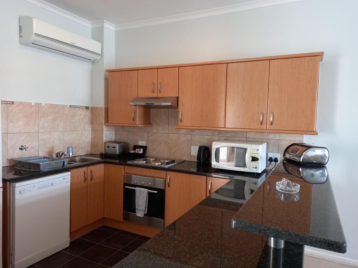 Majorca Apartments By Bon Hotels เคปทาวน์ ภายนอก รูปภาพ