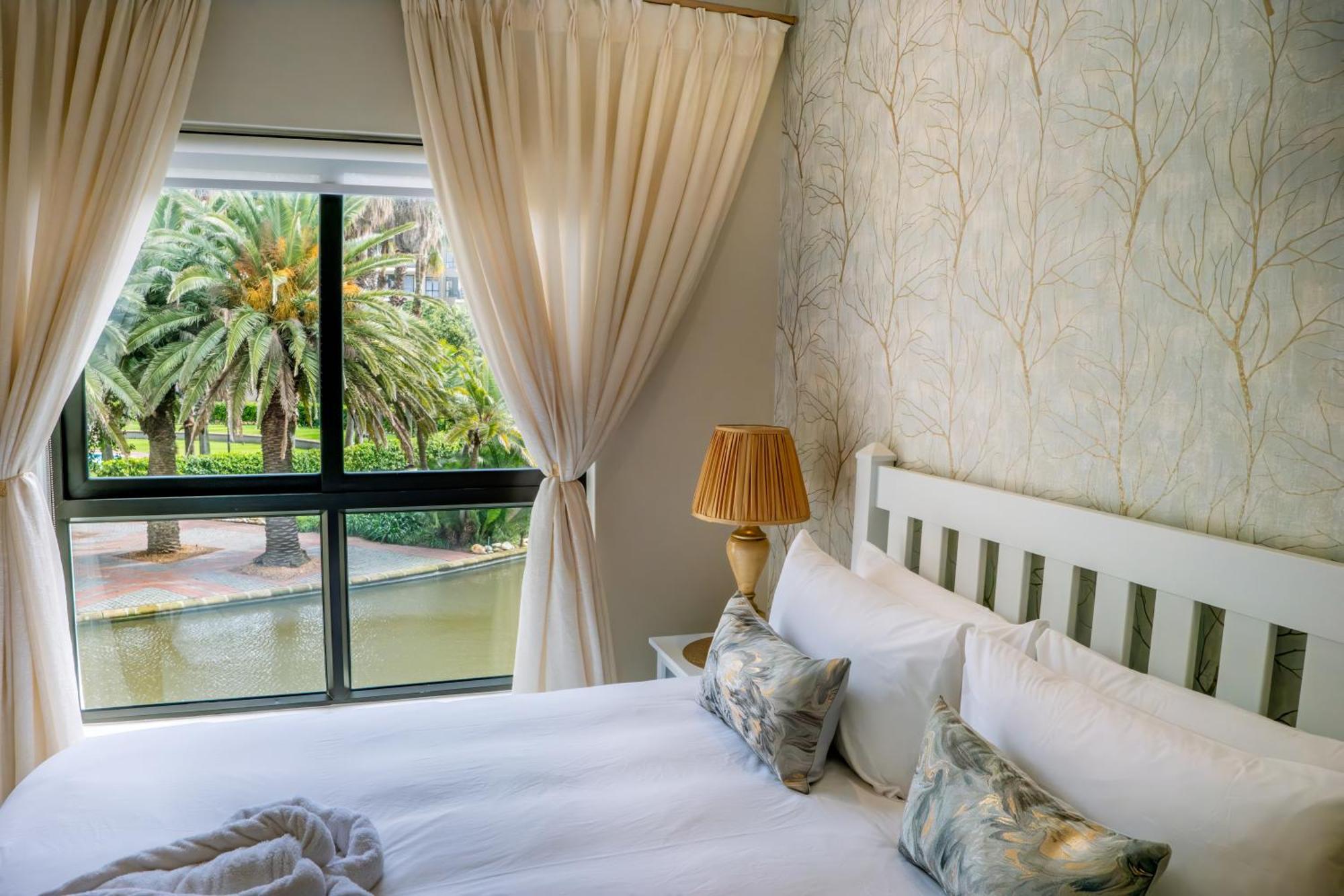 Majorca Apartments By Bon Hotels เคปทาวน์ ภายนอก รูปภาพ